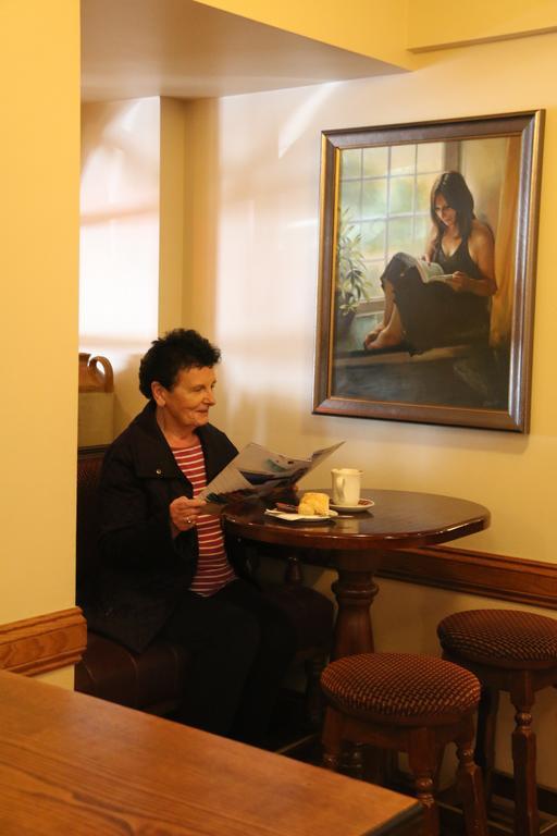 Gullane's Hotel Ballinasloe Esterno foto